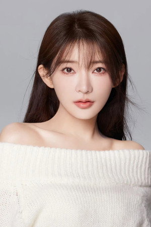 Yang Yi Mo